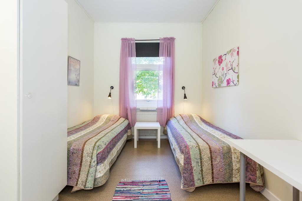 Brukshotellet Roma B&B Romakloster エクステリア 写真