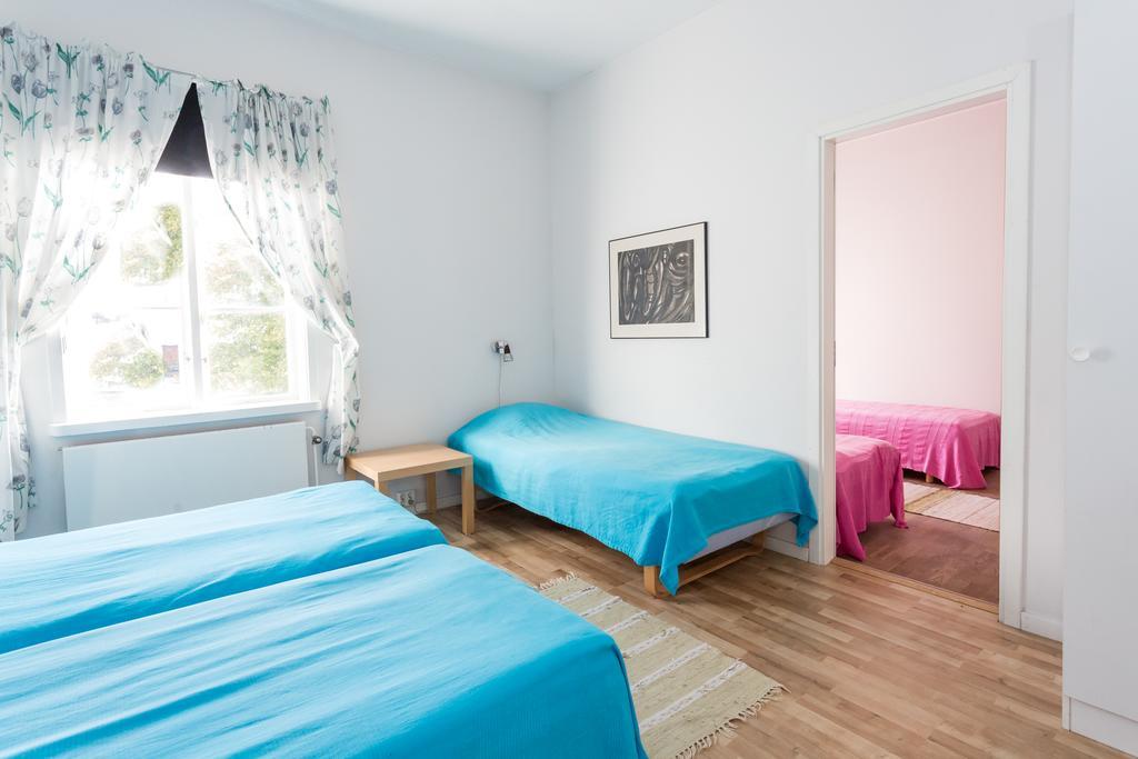 Brukshotellet Roma B&B Romakloster エクステリア 写真