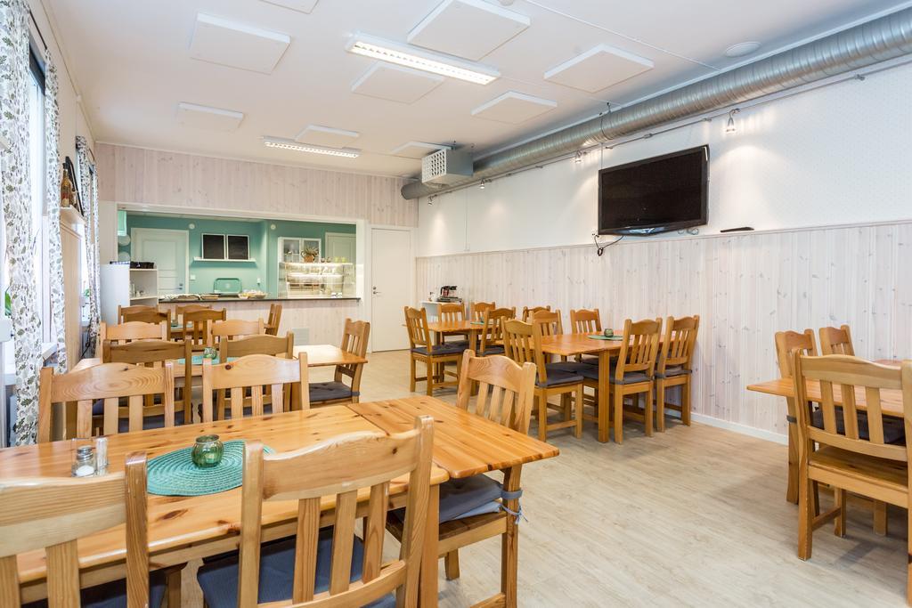 Brukshotellet Roma B&B Romakloster エクステリア 写真